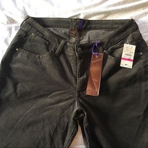JAG Corduroy Pants 14